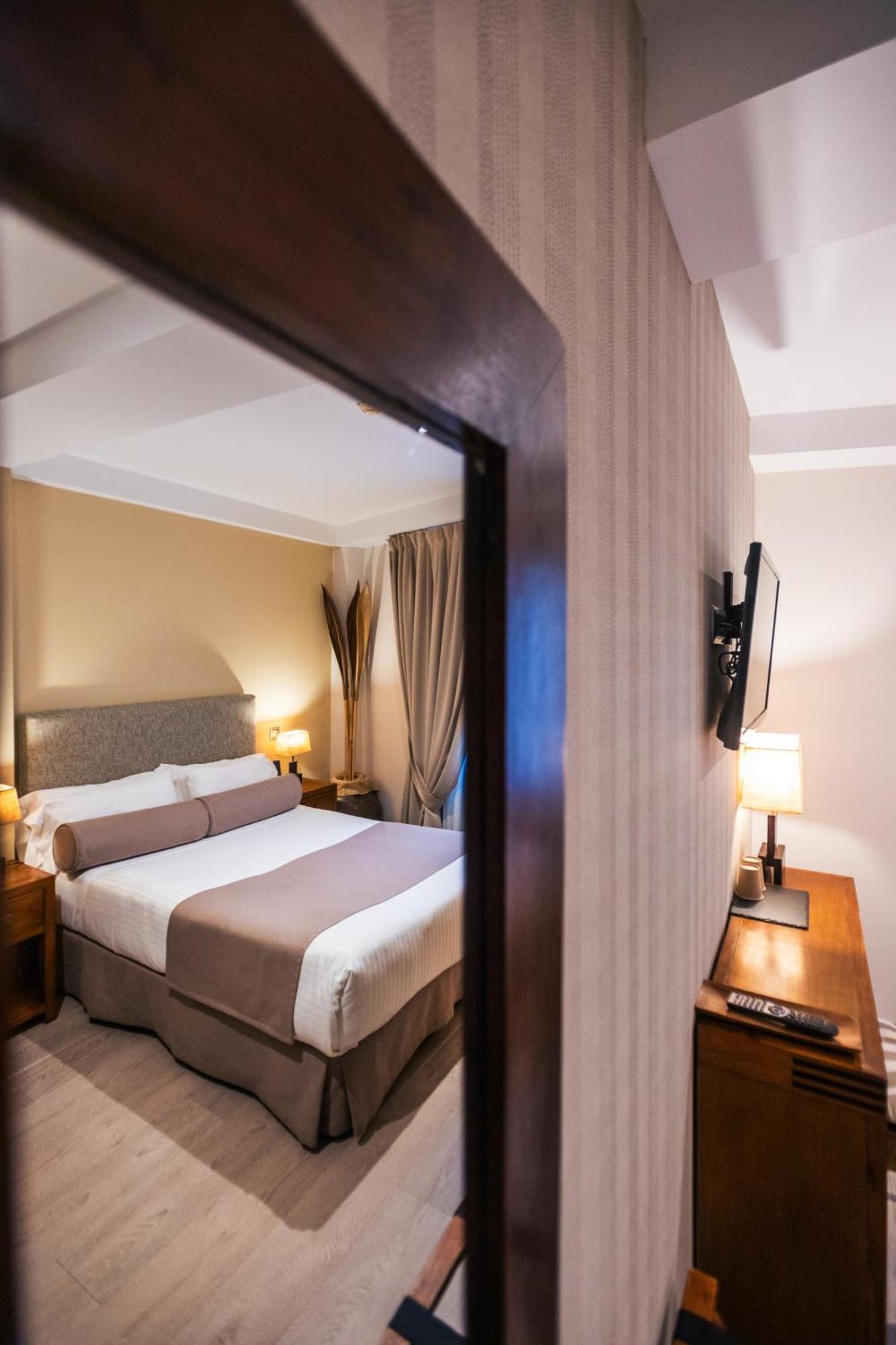 Le Petit Boutique Hotel (Adults Only) Сантандер Екстериор снимка