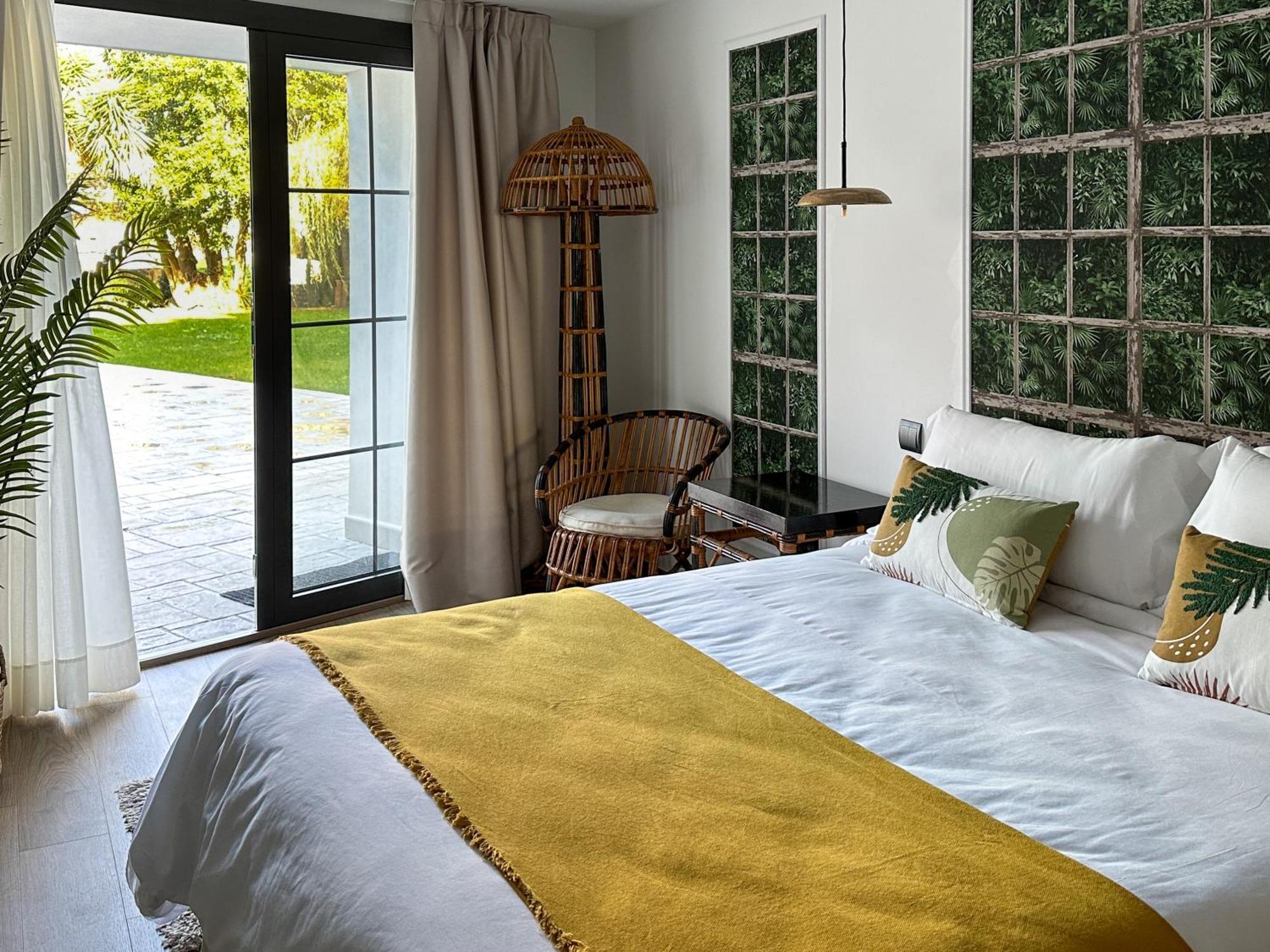 Le Petit Boutique Hotel (Adults Only) Сантандер Екстериор снимка