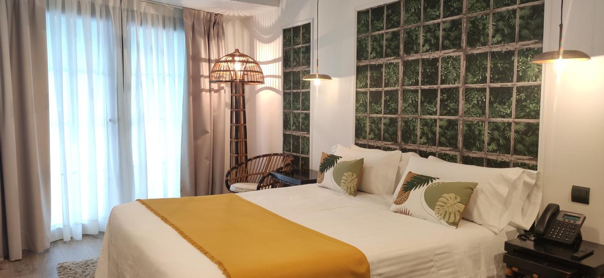 Le Petit Boutique Hotel (Adults Only) Сантандер Екстериор снимка