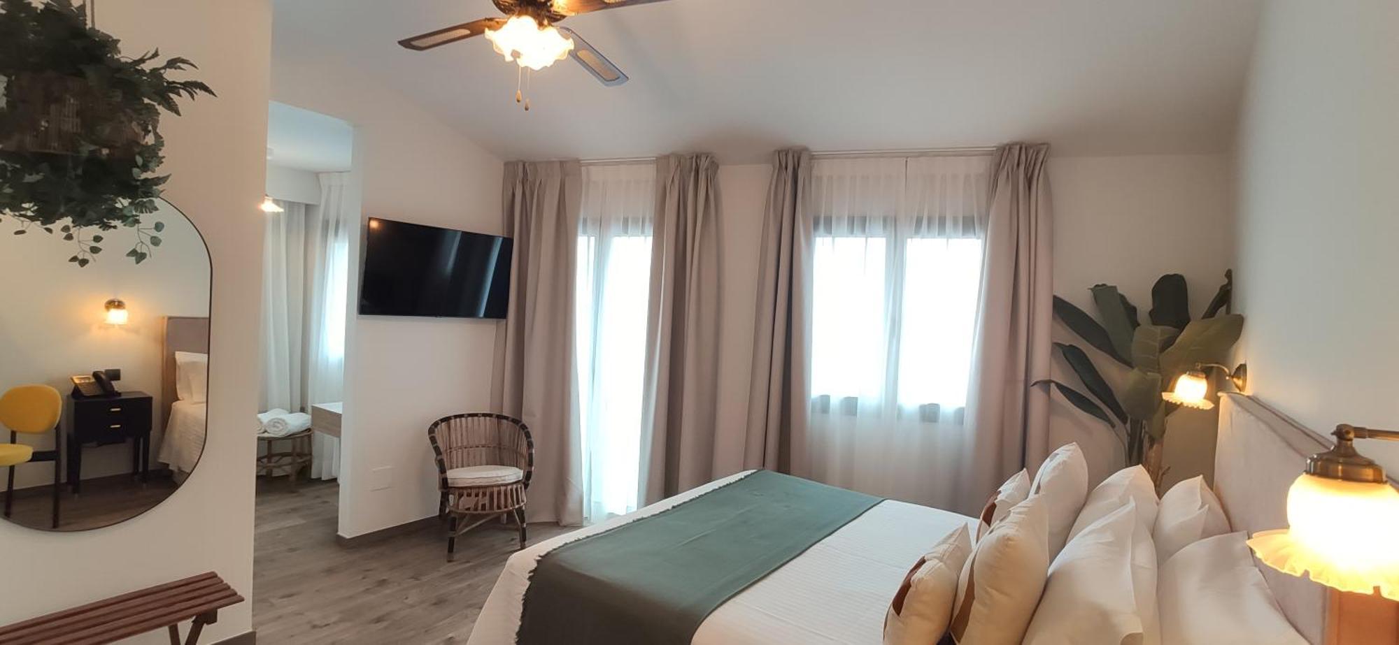 Le Petit Boutique Hotel (Adults Only) Сантандер Екстериор снимка
